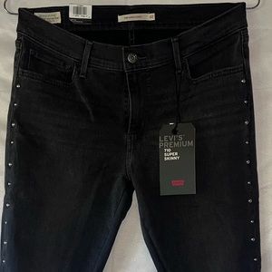 Levi’s Premium 720 High-Rise Super Skinny Women’s Jeans 32/30 New Never Worn.